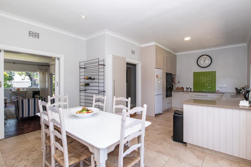 4 Bedroom Property for Sale in Bergvliet Western Cape